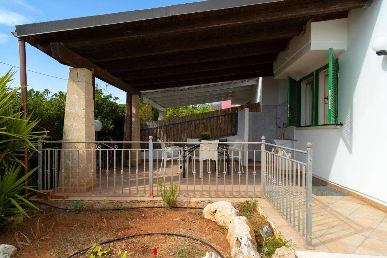 Villetta Bambu'-Pescoluse Marina Di Pescoluse Εξωτερικό φωτογραφία
